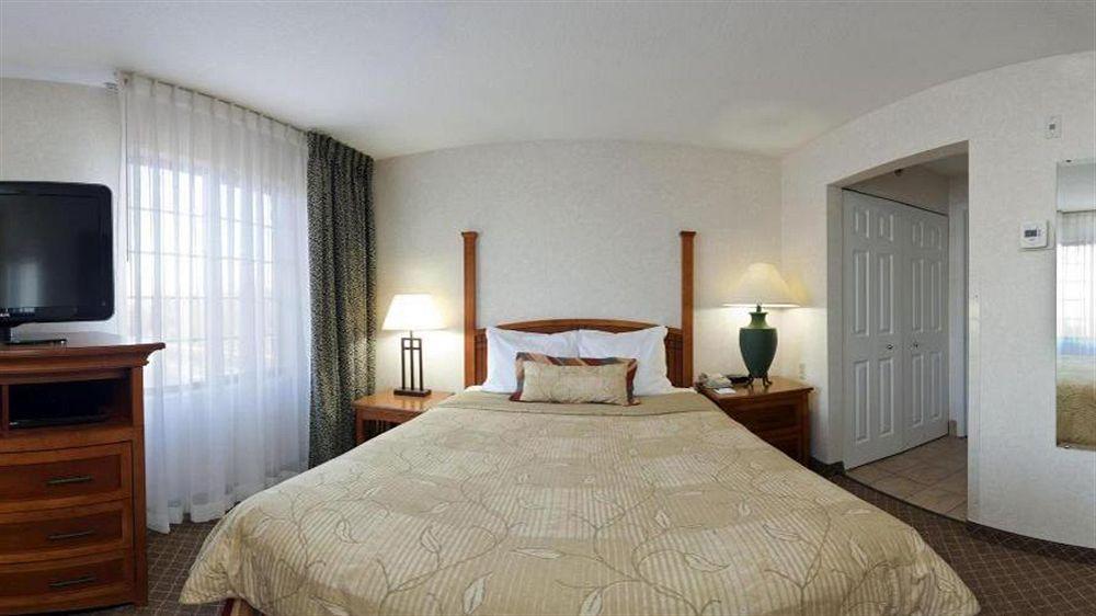 สเตย์บริดจ์ สวีท โคลัมบัส-แอร์พอร์ต Hotel ภายนอก รูปภาพ